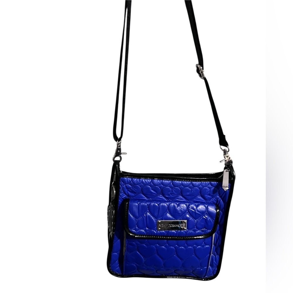 Betsey Johnson Vibrant Blue Quilted Heart Crossbody Bag adjustable - Picture 3 of 7
